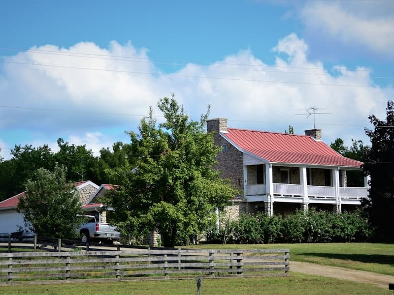 Spicewood - Rural Hill Country Luxury Hill Country estate on acreage, gated entrance, luxury country living in Spicewood