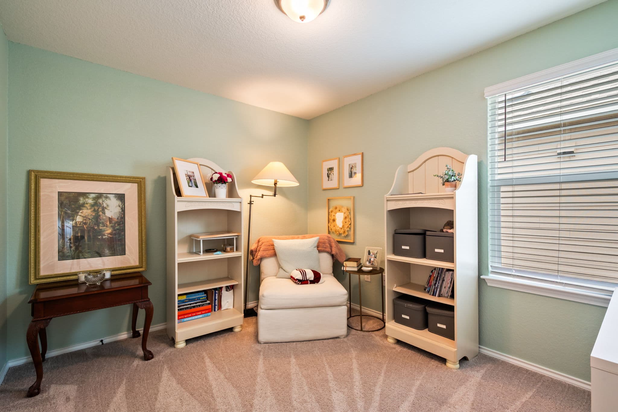 7805 House Finch Dr - Photo 6